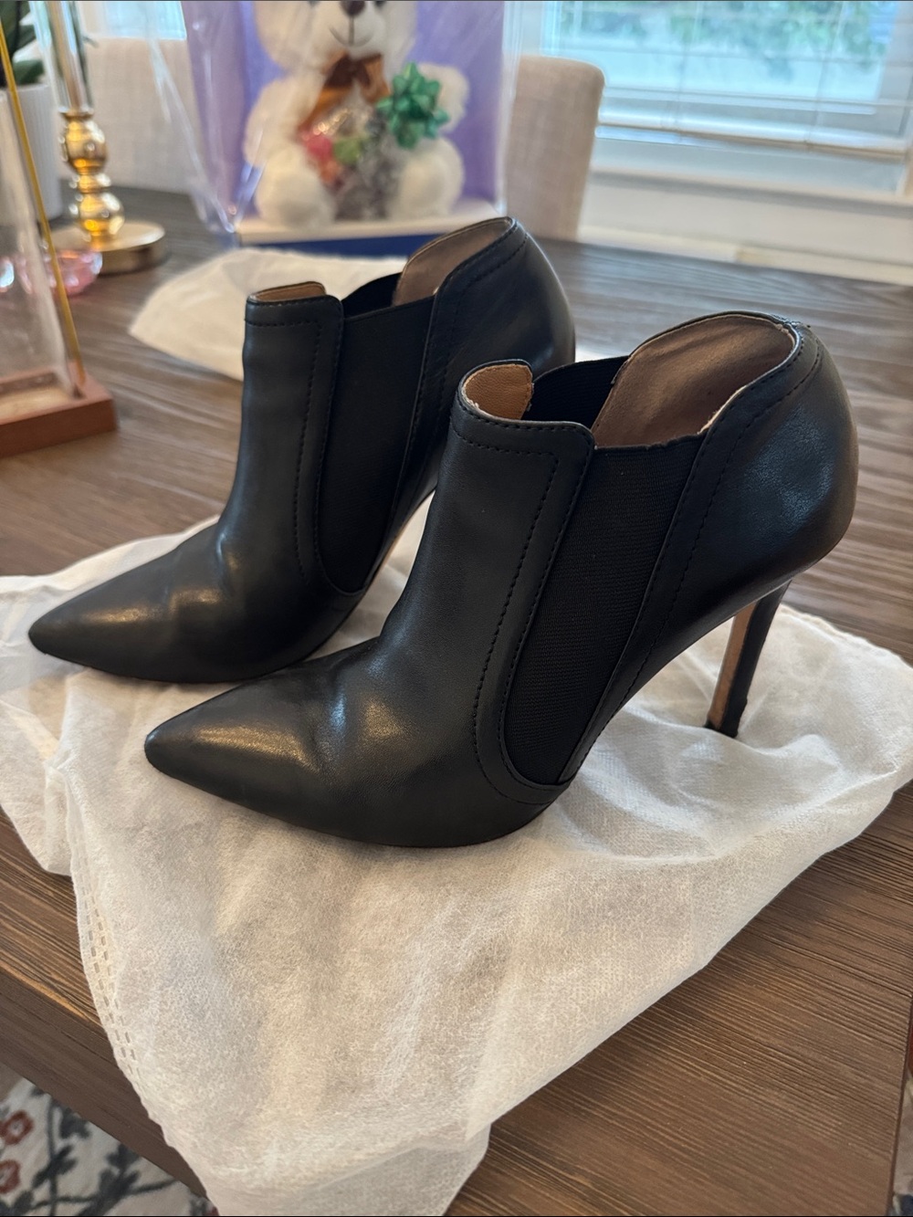 Women's Black Leather Pointed-Toe High Heel Ankle Booties